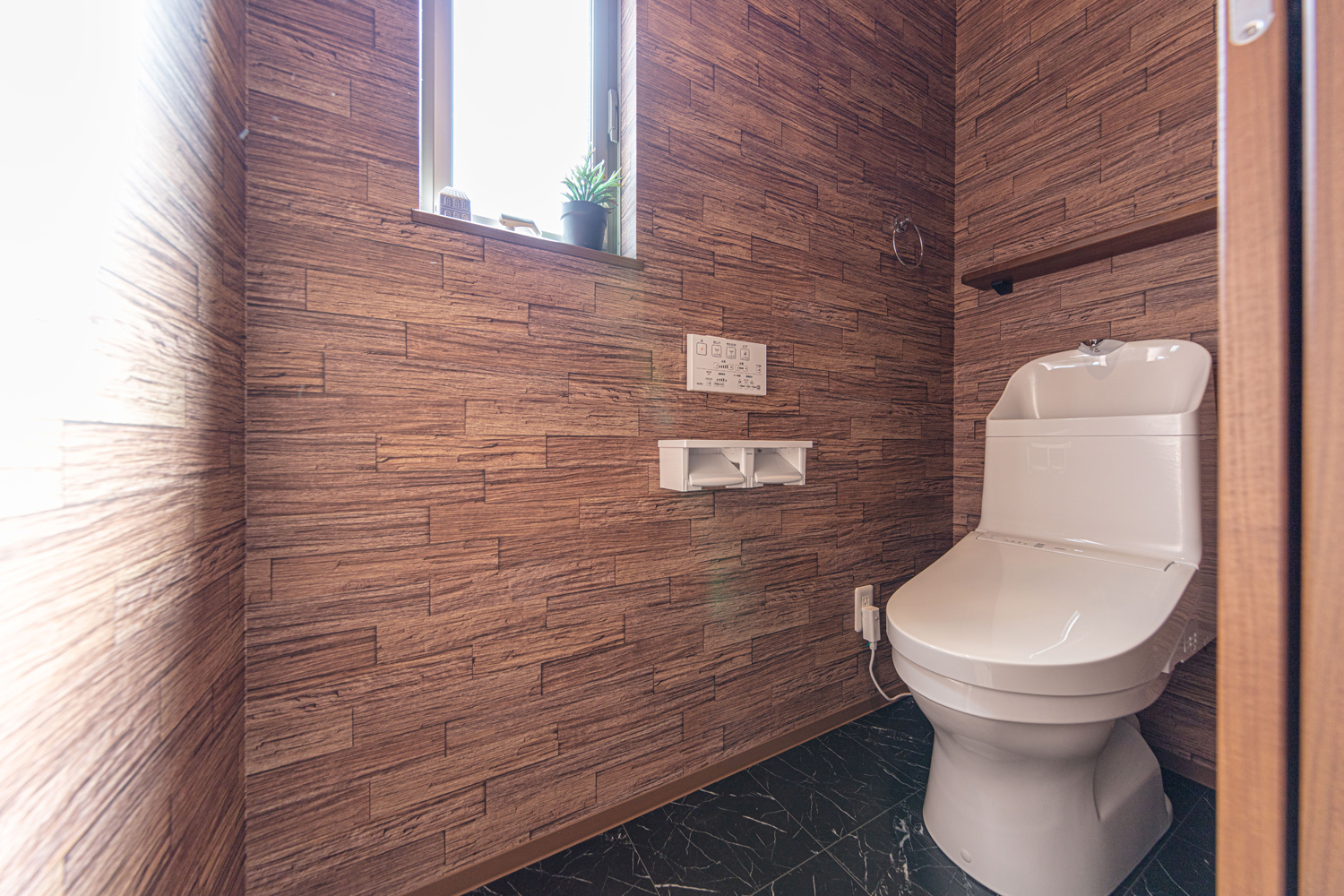 和歌山市 新築 一戸建て 木の家 トイレ